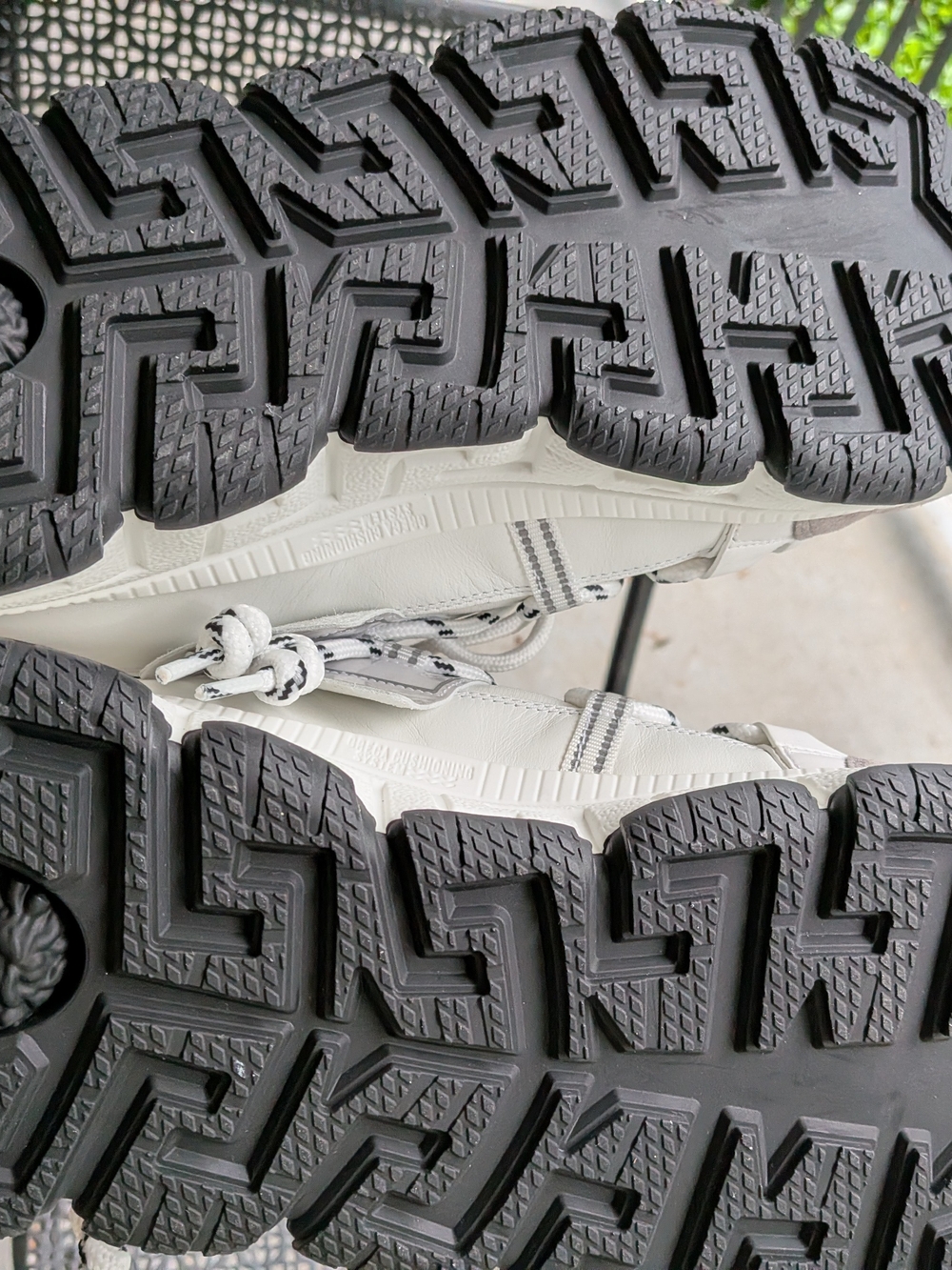 VERSACE White Platform Chain Reaction Sneaker NW0T - Picture 3 of 11